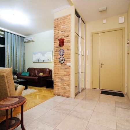 Vip-Kvartira By On The Academy Of Sciences Apartamento Minsk Exterior foto